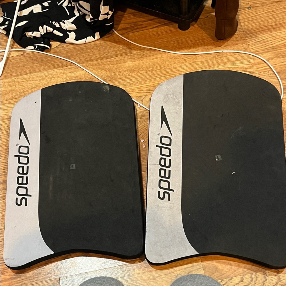 Speedo Black and Silver Kickboards (2)